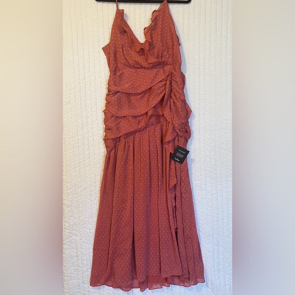 Lulu’s Dusty Rose Midi dress size large